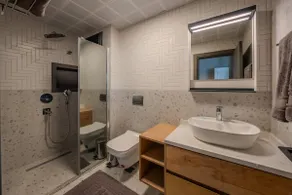 Superior Wing Suite (apartment 6) - Image 4