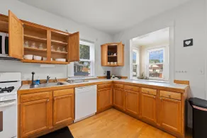 Beautiful Apartment 9.9 miles from Chicago - Image 5