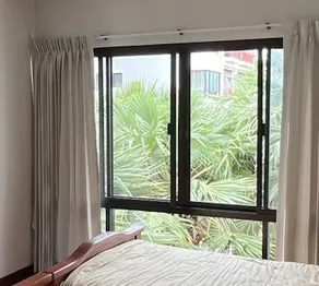 Serene beachfront escape with sea & mountain view - Image 3