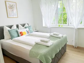 Residential oasis with a view of Lake Traunsee - Image 3