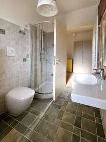 One-room apartment with terrace overlooking the sea - Image 2