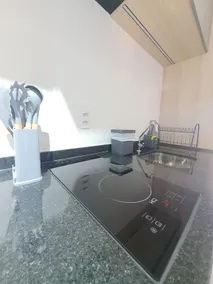 309 - Studio in the heart of Saúde – Subway 450 m away. - Image 3