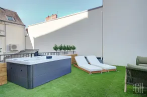 Villa in the Center, Jacuzzi - Sauna - Nordic Bath - Image 4