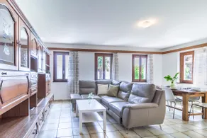 Panoramic House on Lake Maggiore - Image 3