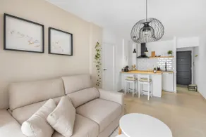 1BDR Studio 150m from Sea with Workspace - Image 3
