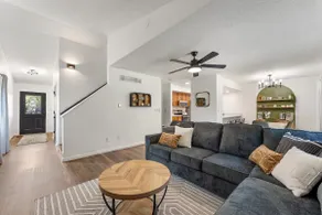 10th Street Retreat - Image 4