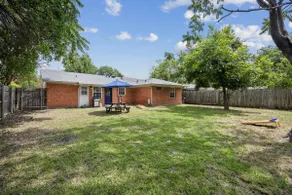 Boho Bungalow near DFW Airport - Image 2
