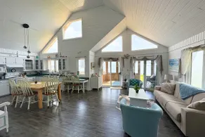 Seaside Sunset Haven in Blooming Point - Image 5