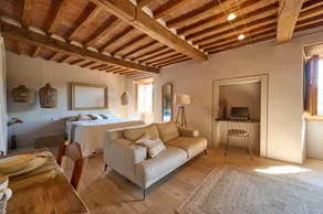 Suvereto Suite with private roof top terrace - Image 2