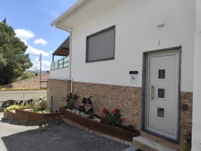 House in Aldeia Centenária, near the Lis River - Image 4
