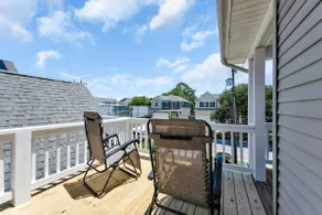 Norfolk 4BR Home Walk To Beach 2 Suites - Image 3