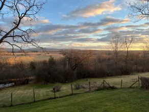 16 min PSU-Sleeps 6- Valley Views - Image 2