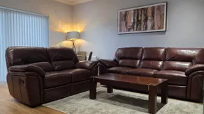 Modern flat close to Edinburgh! - Image 2