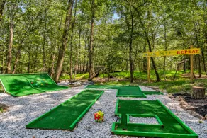 WOW! Private Heated Pool, Hot Tub, Fire Pit & MORE - Image 4