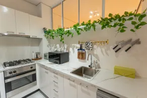 Stylish 1BR in Sydney CBD – Central | A/C | Serene - Image 3