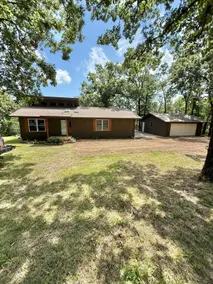 Peaceful Cabin in the woods - Image 2