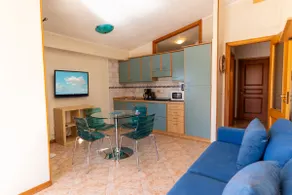 Panoramic Terrace with View of Isola Bella - Image 4