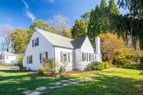 Winston-Salem Oasis *5 bedrooms* - Image 2