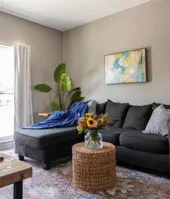 Studio right in Downtown - Image 2