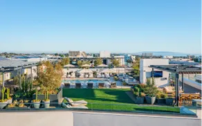 The Rose Quartz| Upscale Complex Rooftop Pool, Gym - Image 5