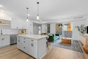 Stylish 2 Bd Suburban Escape - Minutes from MOA! - Image 3