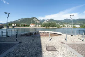 Front Lake Como - 3 Bedrms with AC, Free Parking and Wifi - Image 5