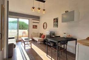 Duplex / Port d'Hyères / Air conditioning / Terrace - Image 2