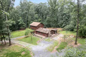 Magical Log Cabin w/ Fireplace. 15 Min to Downtown - Image 3