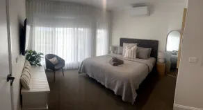 Conrick Guesthouse - Self contained within home - Image 5