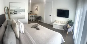 Conrick Guesthouse - Self contained within home - Image 2