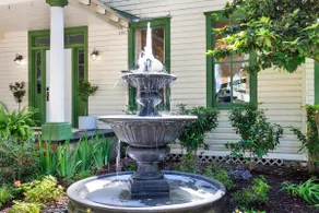 Historic McIntosh Manor - Image 2