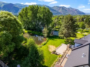 Luxe Retreat on Celebration Pond - Image 4
