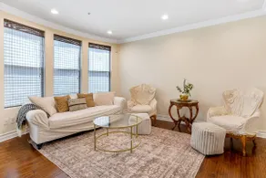 2BD 2.5BA Retreat Gym in the heart of Studio City! - Image 2