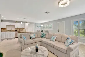 Pool Home with 5 bed 2 br near Lantana Beach - Image 4