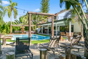 Spacious 7BR Villa | Heated Pool, Hot Tub & Games - Image 4