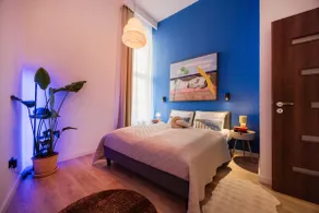 Artful 3BR Home by Danube River & Market Hall - Image 5