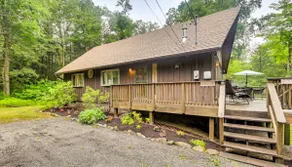 Cabin with Hot Tub and Lake Access - Image 3