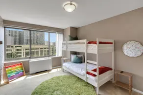 Large 3BDR Family Suite + Balcony, Parking, METRO - Image 3