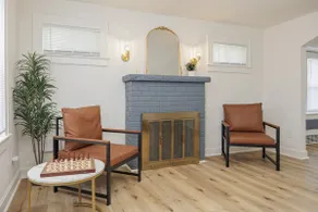 Updated home w/ BIG yard, game room, coffee nook! - Image 4