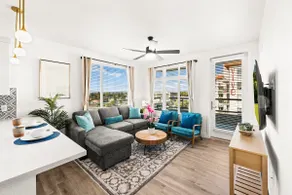 Lux Retreat: Pickleball, Pool, Spa, Gym, King Beds - Image 2