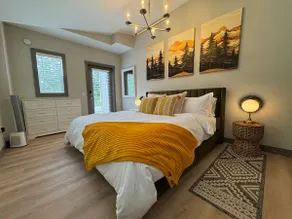 The Idaho Pine | Stylish 2BR at Schweitzer Resort - Image 5