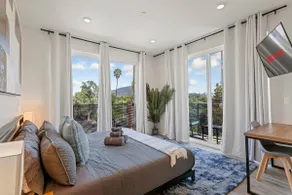 Luxury Condo in Toluka Lake - Image 3