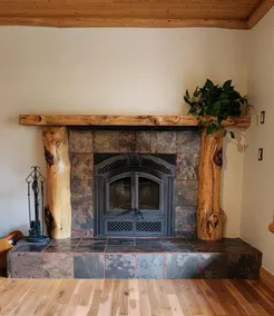 Mountain Road Chalet near Jasper! - 4 bedrooms - Image 4