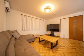 Spacious Entire House / Ideal for Groups / P2 - Image 3