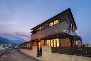Spacious Entire House / Ideal for Groups / P2 - Image 2