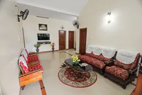 Luxury Oasis 3BR AC Villa- Garden & Balcony Lounge - Image 4