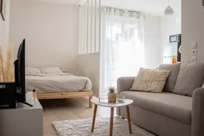 Oasis Cosy - close to Paris with terrace - Image 3