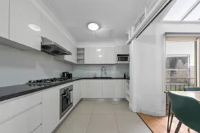 3-Bedroom House in Ultimo Good for 10 Guests - Image 5