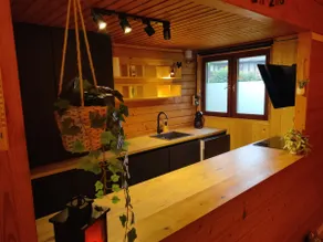 Cozy chalet in a quiet, green area - Image 2