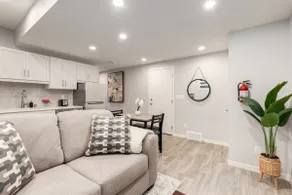 Fresh 3 Bed Designer Suite | Winter Comfort | WiFi - Image 2